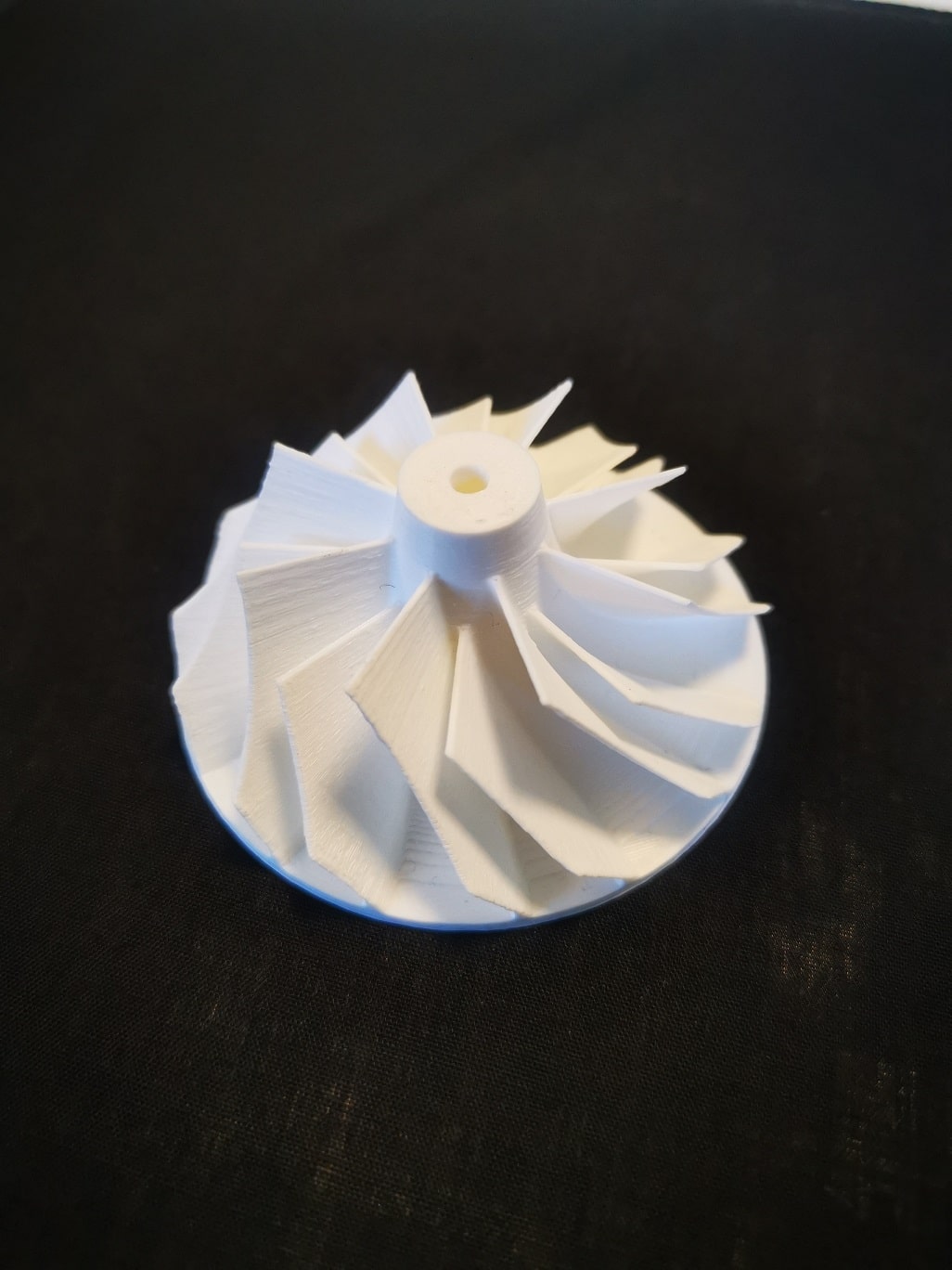 3D-Druck einer Turbine aus Kunststoff mit dem FDM-Verfahren (Fused Deposition Modeling)